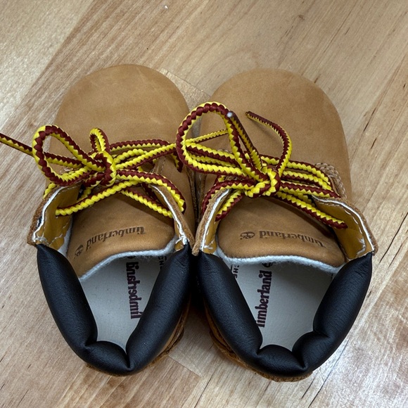 Timberland Infant Crib Leather Booties Size 3 - Picture 6 of 8